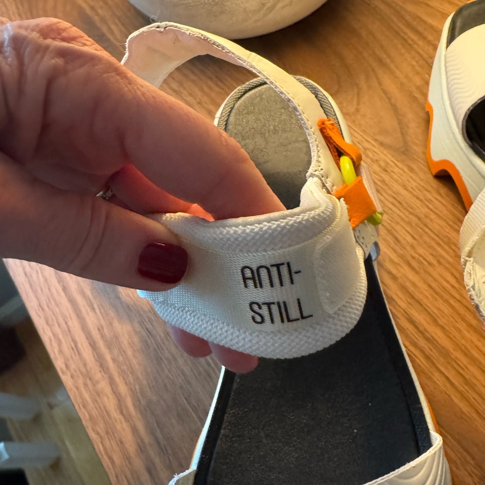 Sorel Women’s Sandals - Picture 7 of 9